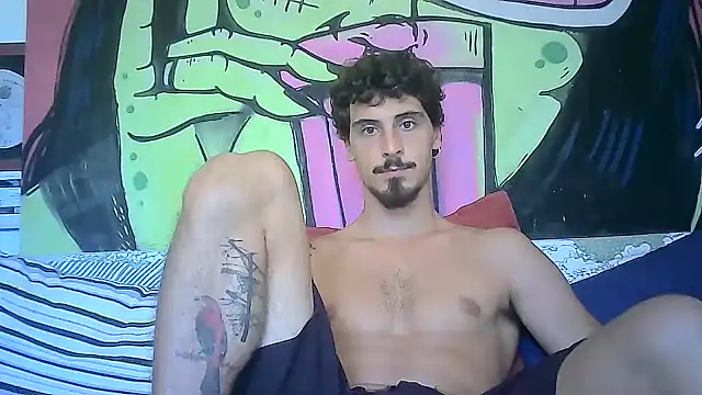 Snapshot of milkoffe chatting on March 1, 2:55 pm milkoffe online show from March 1, 2:55 pm