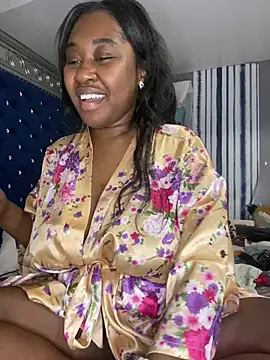 Snapshot of juicesowet chatting on January 19, 11:21 pm juicesowet online show from January 19, 11:21 pm