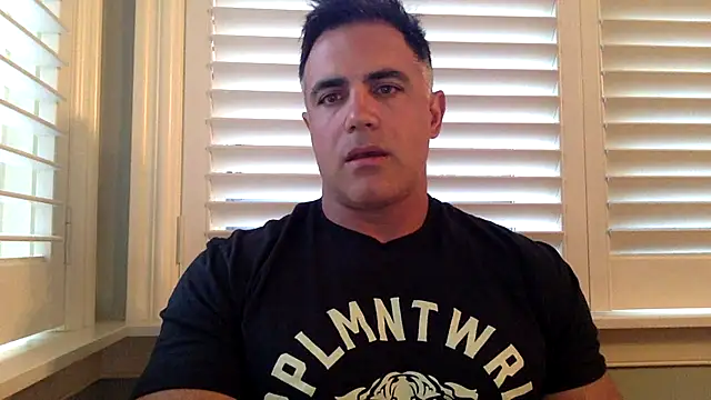 Snapshot of Bad_daddy21 chatting on September 30, 2:00 pm Bad daddy21 online show from September 30, 2:00 pm