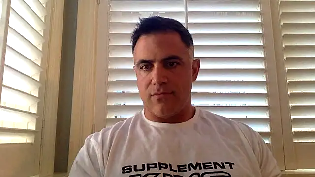 Snapshot of Bad_daddy21 chatting on October 16, 6:20 pm Bad daddy21 online show from October 16, 6:20 pm