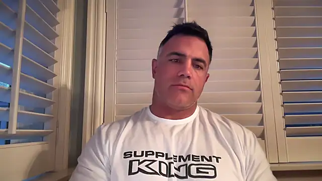 Snapshot of Bad_daddy21 chatting on October 27, 2:10 pm Bad daddy21 online show from October 27, 2:10 pm