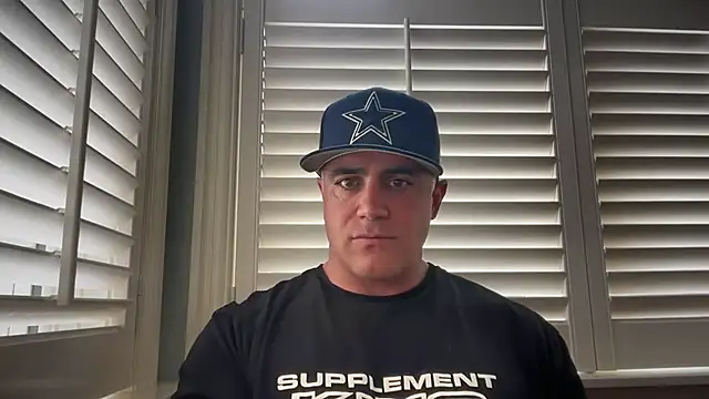 Snapshot of Bad_daddy21 chatting on November 3, 6:53 pm Bad daddy21 online show from November 3, 6:53 pm