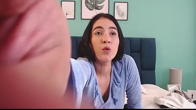 Snapshot of NicollColeman chatting on March 13, 8:32 pm NicollColeman online show from March 13, 8:32 pm