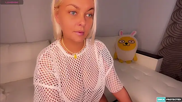 Anna Bali online show from December 7, 6:32 am