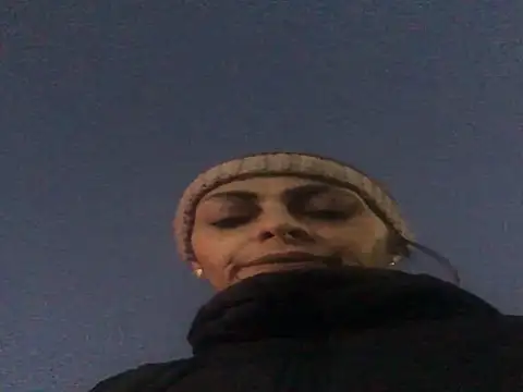 Snapshot of ChantalXOrchid chatting on October 28, 3:25 pm ChantalXOrchid online show from October 28, 3:25 pm