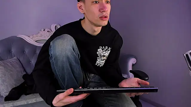 CalvinOwens online show from February 8, 6:54 am