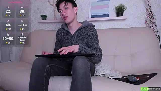 CalvinOwens online show from March 3, 5:39 pm