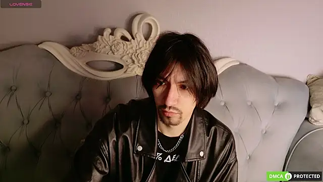 CalvinOwens online show from April 7, 6:30 pm