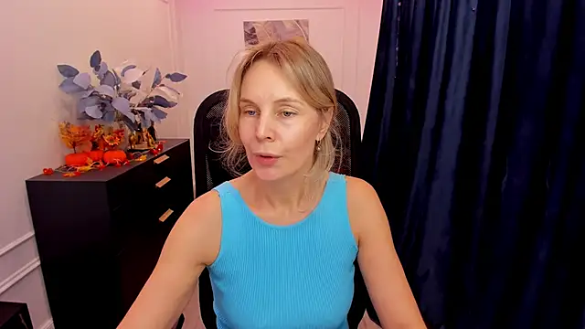 Sinty Devis online show from November 4, 4:22 am