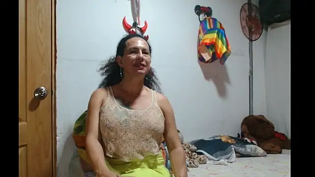 Snapshot of abbycrespa chatting on March 18, 3:31 pm abbycrespa online show from March 18, 3:31 pm