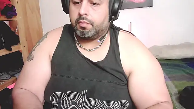 Snapshot of rodrix54 chatting on November 18, 2:28 am rodrix54 online show from November 18, 2:28 am