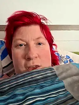 dieGeile0411 online show from April 8, 1:33 pm