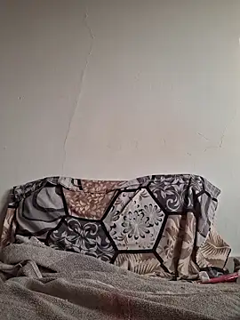 dirtybearr online show from December 4, 11:08 am