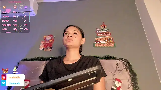 Snapshot of _frida1 chatting on December 5, 12:58 pm frida1 online show from December 5, 12:58 pm