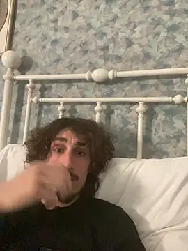 BostonGeorge27 online show from March 26, 7:25 am