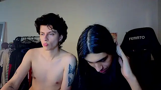 Snapshot of angelitofemboy chatting on October 25, 10:26 pm angelitofemboy online show from October 25, 10:26 pm