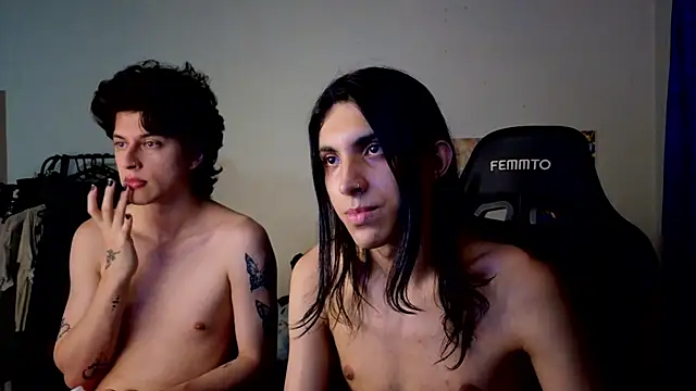 Snapshot of angelitofemboy chatting on November 4, 3:16 am angelitofemboy online show from November 4, 3:16 am