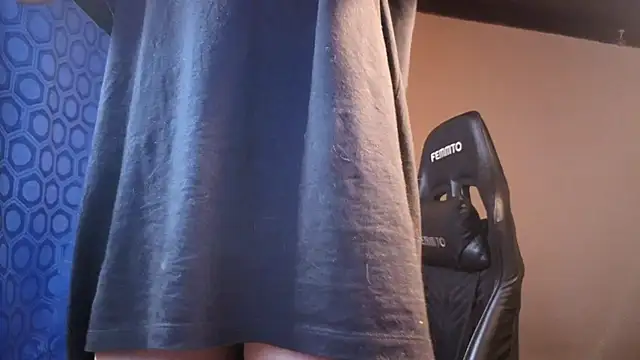 angelitofemboy online show from April 3, 4:27 pm