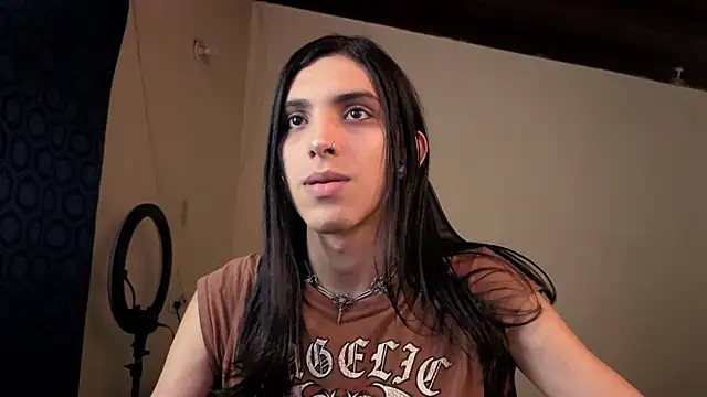 angelitofemboy online show from April 18, 5:11 am