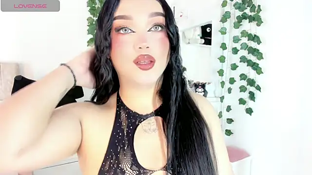 Snapshot of cattriona_muller chatting on June 23, 5:16 am cattriona muller online show from June 23, 5:16 am