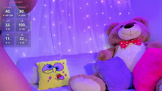 moll1e  online show from November 8, 12:55 am