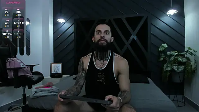 Snapshot of Apolo_Bianco_ chatting on September 23, 11:08 pm Apolo Bianco online show from September 23, 11:08 pm