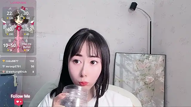 qiqi-- online show from February 23, 9:00 am