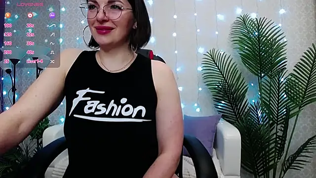 Camelia Lillie online show from March 30, 12:55 am