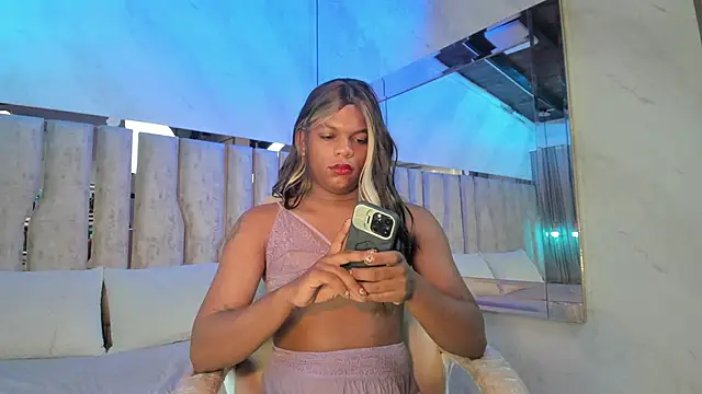ari monet online show from May 28, 11:40 am