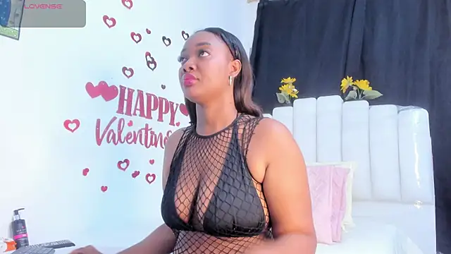 RoxannaBlanche online show from February 12, 12:11 pm