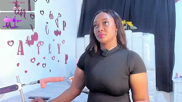 RoxannaBlanche online show from March 11, 10:38 pm