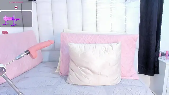 RoxannaBlanche online show from March 21, 1:16 pm