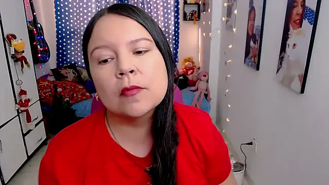 claryssa  online show from December 20, 9:00 pm