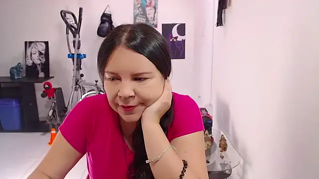 claryssa  online show from June 4, 6:58 pm