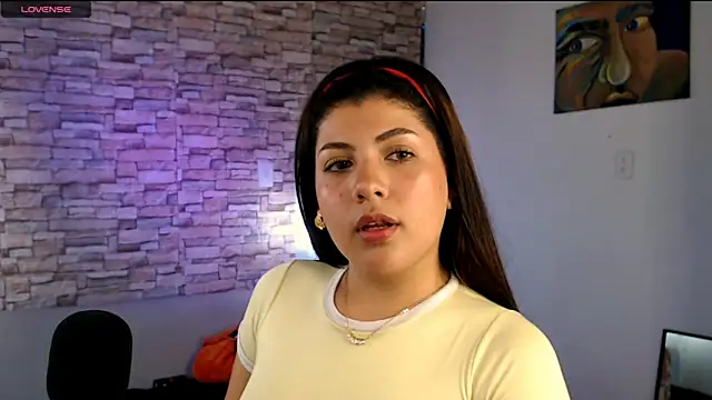 Luci Amore online show from December 10, 9:11 pm