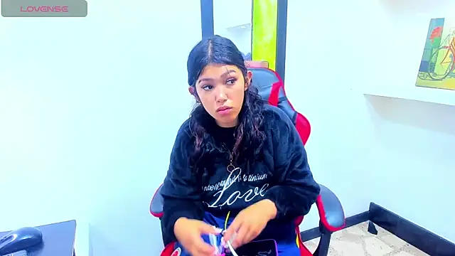 emily rosse04 online show from February 12, 12:44 pm