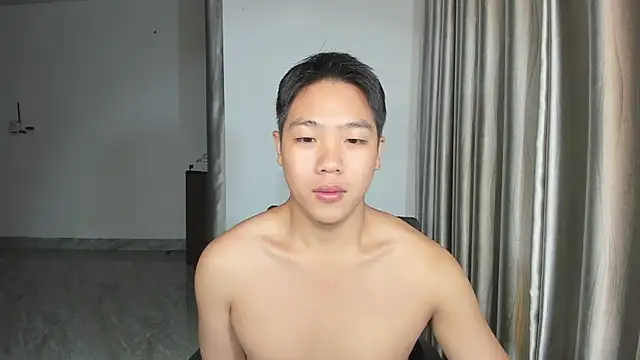 Snapshot of Oliver_Nl chatting on January 15, 4:11 pm Oliver Nl online show from January 15, 4:11 pm