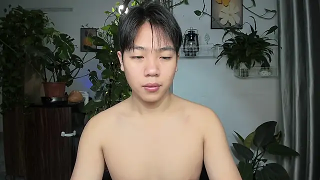 Snapshot of Oliver_Nl chatting on December 5, 4:21 am Oliver Nl online show from December 5, 4:21 am