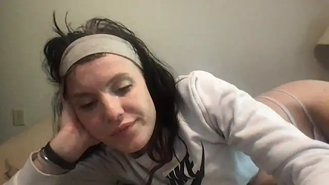 kittycatkendra online show from May 12, 9:34 pm