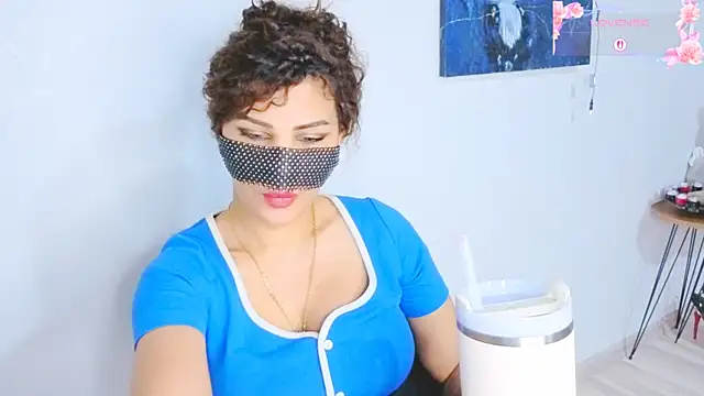 Snapshot of Turkish_Latina chatting on July 14, 10:15 pm Turkish Latina online show from July 14, 10:15 pm