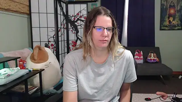 Sarahtineke online show from October 20, 2:06 pm