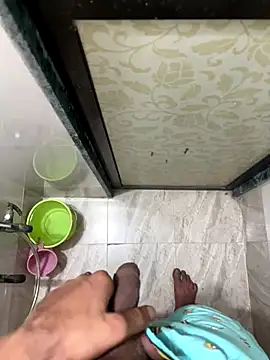 Snapshot of hitlar1026 chatting on October 25, 9:20 pm hitlar1026 online show from October 25, 9:20 pm