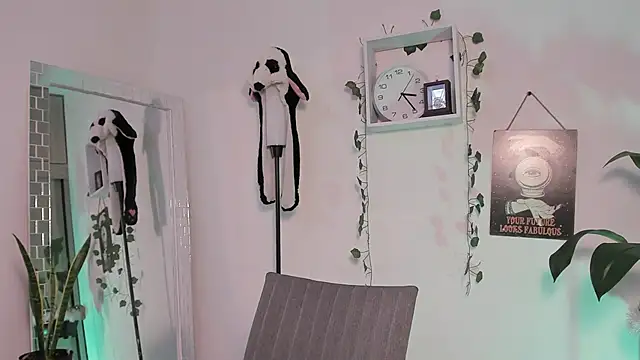 Emperatriiz online show from February 4, 8:28 pm