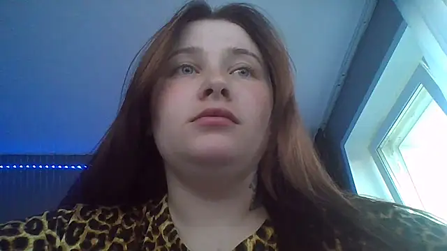 Snapshot of Light_Luna chatting on June 5, 2:23 pm Light Luna online show from June 5, 2:23 pm