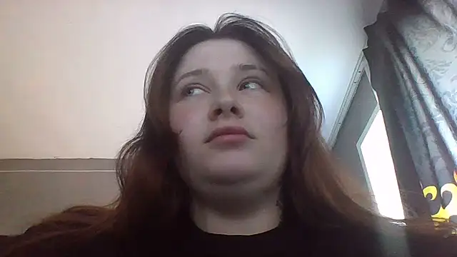 Snapshot of Light_Luna chatting on June 7, 7:34 am Light Luna online show from June 7, 7:34 am