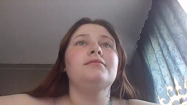 Snapshot of Light_Luna chatting on June 19, 1:04 pm Light Luna online show from June 19, 1:04 pm