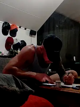 Snapshot of eltoulou chatting on February 7, 4:46 pm eltoulou online show from February 7, 4:46 pm