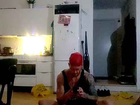 Snapshot of eltoulou chatting on February 12, 4:55 pm eltoulou online show from February 12, 4:55 pm