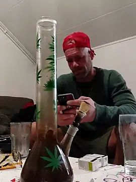 Snapshot of eltoulou chatting on March 11, 3:45 pm eltoulou online show from March 11, 3:45 pm