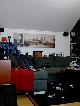 Snapshot of eltoulou chatting on September 13, 9:47 pm eltoulou online show from September 13, 9:47 pm